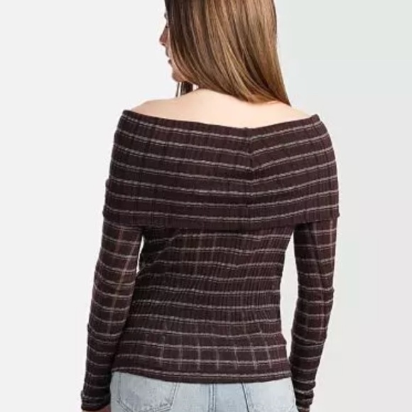 NWOT Free People Snowbunny Off The Shoulder Top - Size XS - Picture 2 of 4